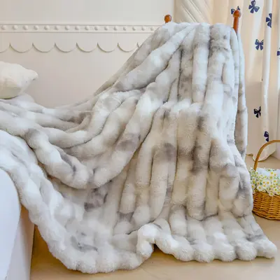 Solid Color Imitation Rabbit Fur Blanket, 1 Count Soft and Comfortable Air-conditioned Room Throw, Warm Nap Blanket for Home,...