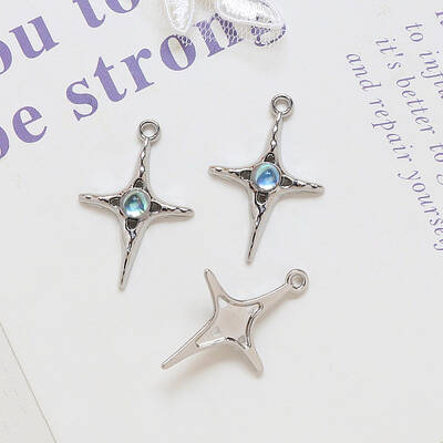 Alloy Rhinestone Pendant with Resin