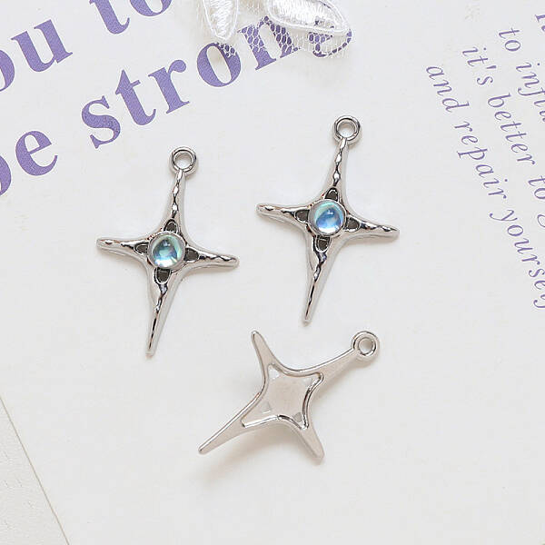 Alloy Rhinestone Pendant with Resin