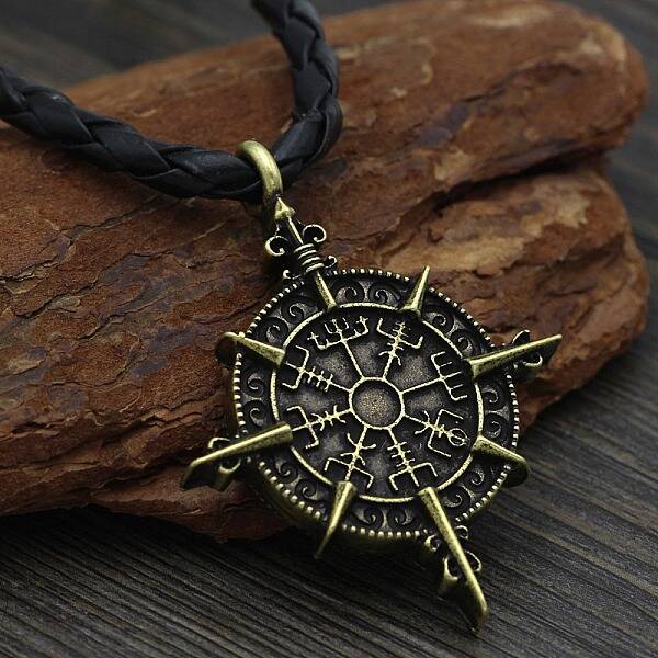 Alloy Viking Compass Pendant Necklaces