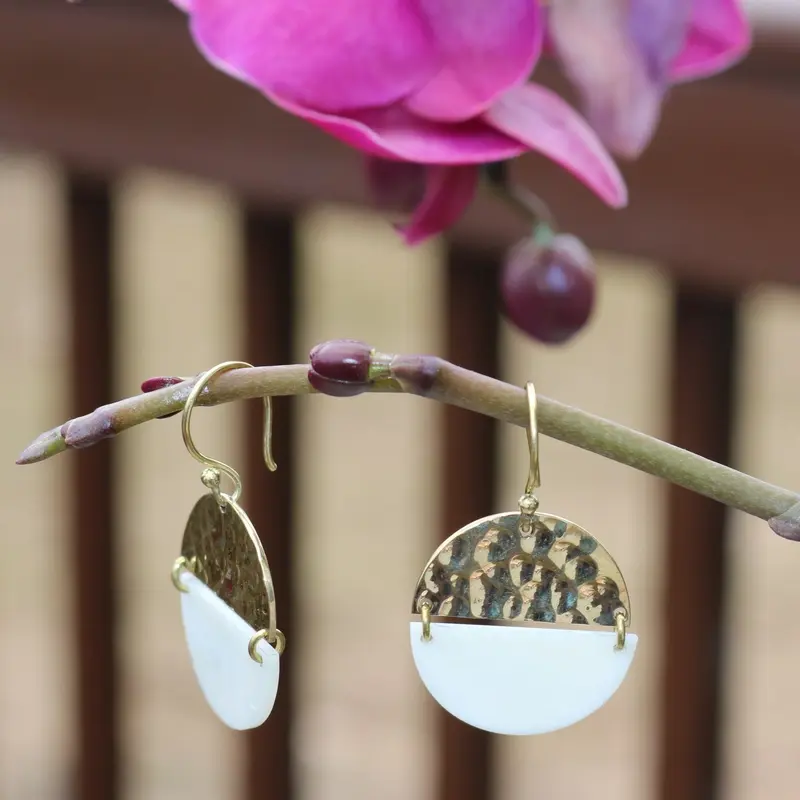 Jamila Dangle Earring | Material: 24K Plated Gold