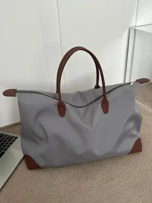 Large Capacity Travel Bag, Lightweight Zipper Travel Bag, Casual Solid Color Tote Bag for Women & Men, Simple All-match Bag f...