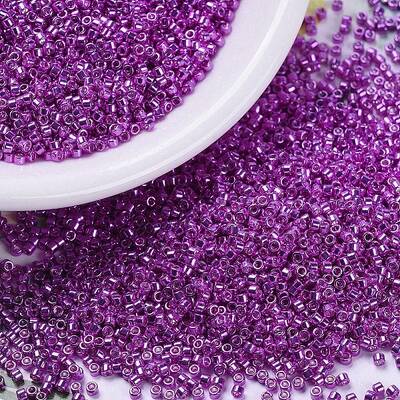 MIYUKI Delica Beads