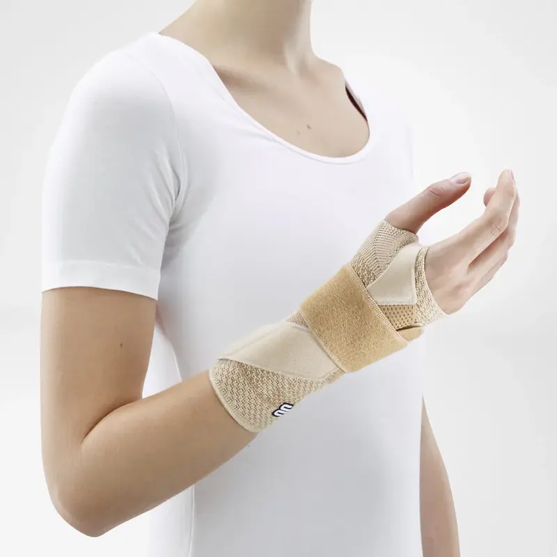 Bauerfeind ManuTrain Stabilizing Wrist Brace Right 2 Natur