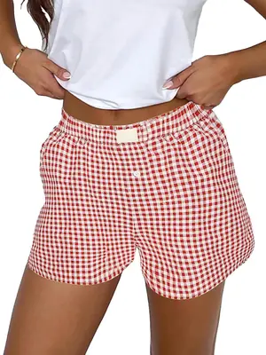 Women's Plaid Print Patched Decor Button Front Elastic Waist Shorts, Casual Comfy Straight Leg Shorts for Summer, Ladies Bott...