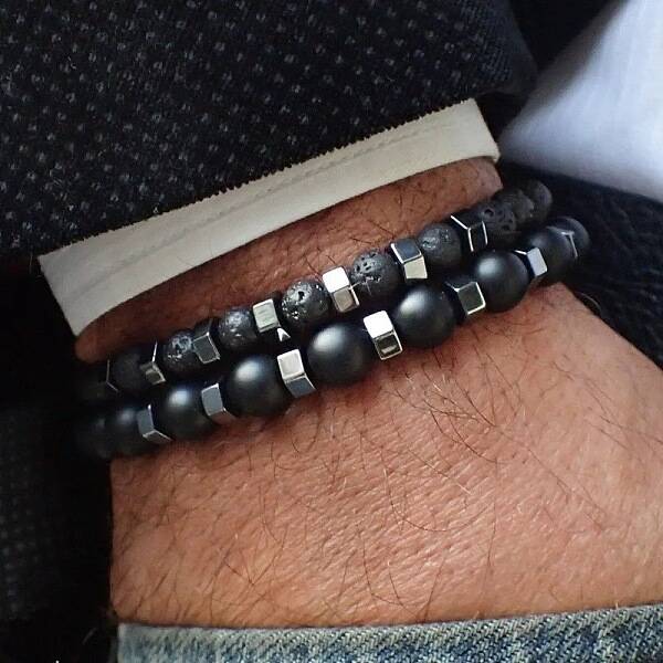 2Pcs 2 Style 8mm Round Natural Lava Rock & Frosted Black Agate Stretch Bracelets Set
