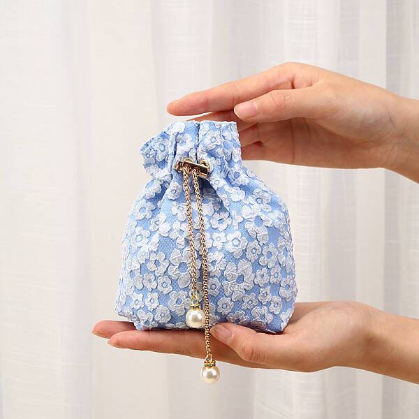 Fiber Embossed Flower Drawstring Candy Bags