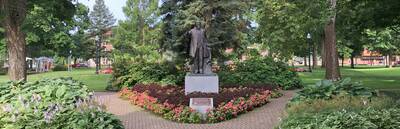 Gangsters, Candy, and Tulips: A Holland, Michigan Walking Tour