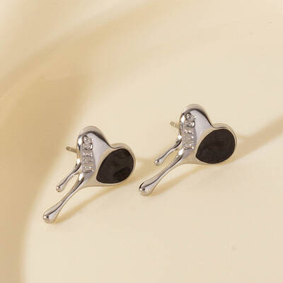 304 Stylish Heart-shaped Stainless Steel Stud Earrings for Women