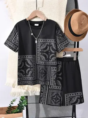 Two-piece Set Boy's Patchwork Print Short Sleeve Top & Shorts, Casual Fashion Round Neck Top & Shorts for Daily Wear, Kids Su...