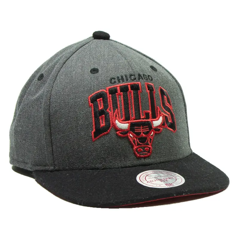 MITCHELL & NESS Chicago Bulls Mens Snapback Cap Grey L