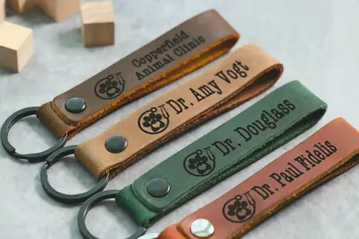 SLIM Veterinarian Personalized Keychain / Keyring / bag Tag / Name Tag - Leather Keychain