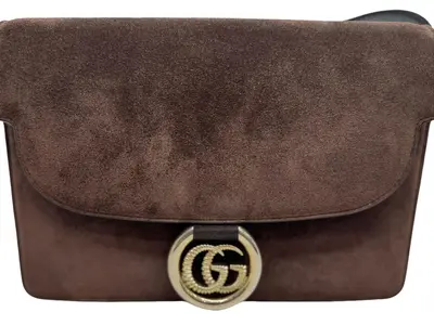 Pre-owned GUCCI Suede Shoulder Bags GG Ring Fox Shoulder Bag comes with dust bag and proof of authentication