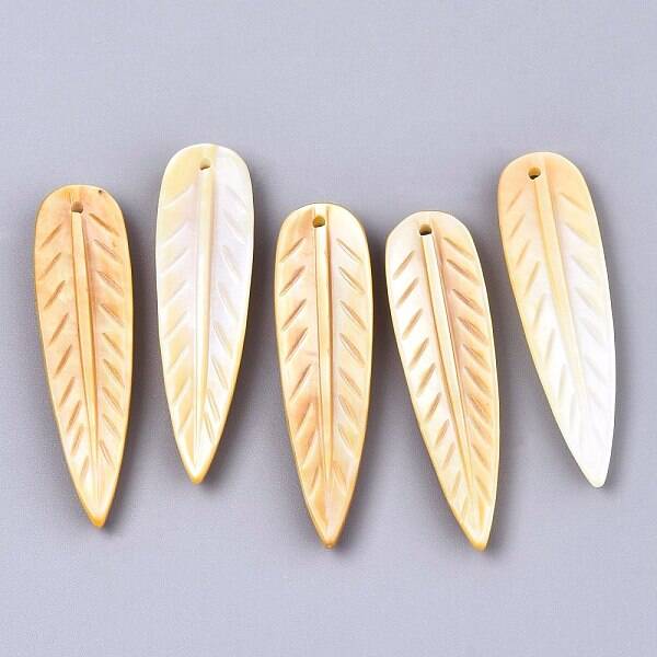 Natural Yellow Shell Pendants