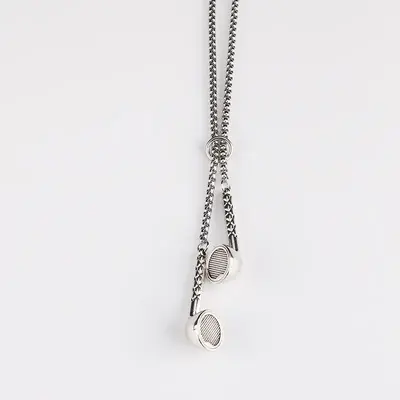 【Headphones necklace】 Star-style Personalized Necklaces, Creative Earplug Pendant Necklaces for Men and Women, Simple Sta...