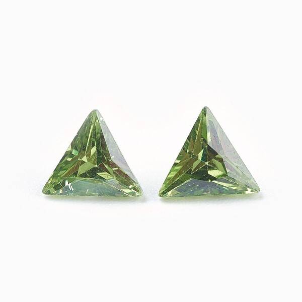 Cubic Zirconia Pointed Back Cabochons