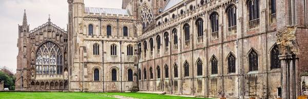 The Best of Ely Tour: Sightseeing from Ely Cathedral to River Great Ouse