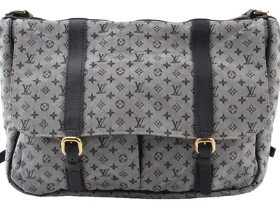 Pre-owned Louis Vuitton Canvas messenger bags Sac A Langer Diaper Bag