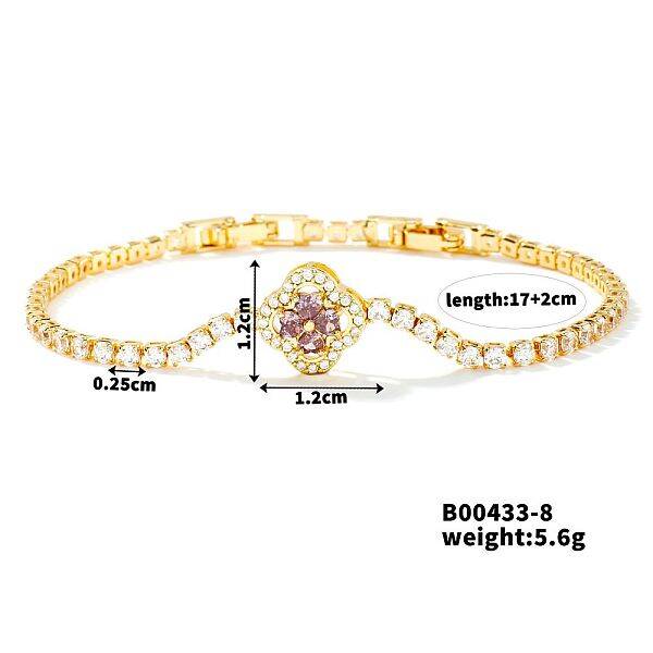 Elegant Four-Leaf Clover Zircon Bracelet for Everyday Western Style.