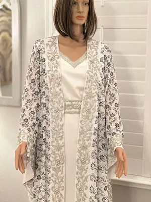 Leen Kuftan  - Women's Embrodiered Kuftan