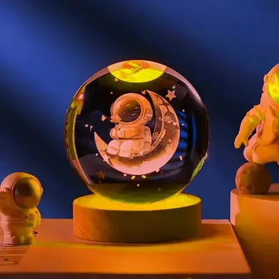 Astronaut & Moon Design LED Night Light, Ambient Lighting, USB Powered 3D Laser Carved Artificial Crystal Ball Night Light, D...