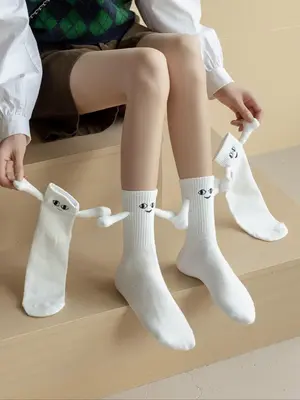 Couple Cartoon Face Embroidery Magnetic Crew Socks, Cute Style Comfy 3d Hand Decor Mid-calf Socks for Daily Wear, Couple Sock...