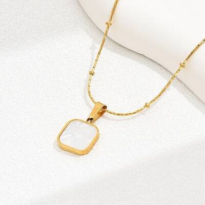 Natural Shell Square Pendant Necklace