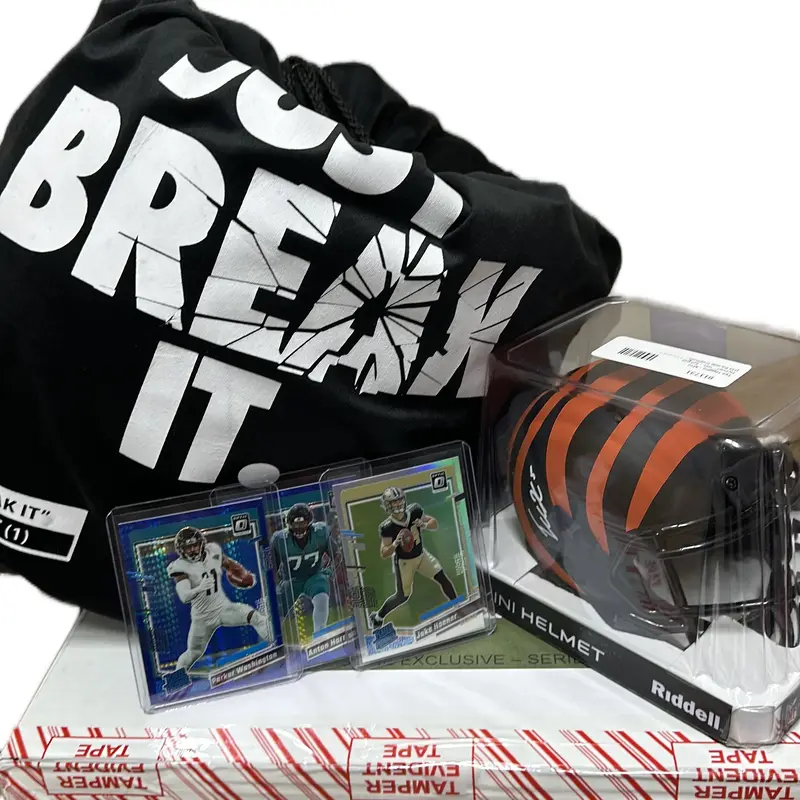 Nfl Trading Cards Plus 1 - Mini helmet Pyd break