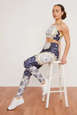 Reverie Legging | Size: L | Print: Reverie | Style: High-Waisted
