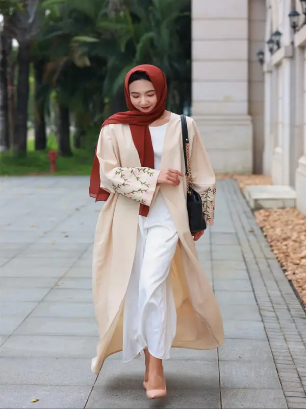 Women's Floral Embroidery Batwing Sleeve Open Front Abaya without Hijab, Modest Long Sleeve Maxi Abaya, Ladies Islamic Clothi...