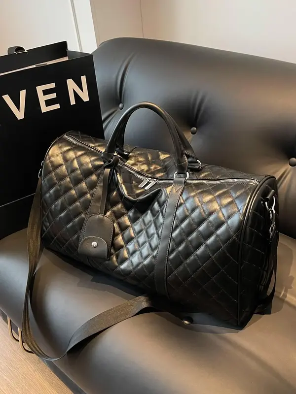 1 Piece Unisex Simple Style Plain Color Quilted Travel Bag, PU Leather Textured Large Capacity Travel Bag, Fashionable Handba...