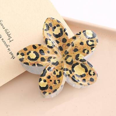Flower Plastic Claw Hair Clips