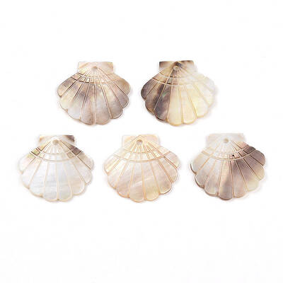 Natural Freshwater Shell Carved Pendants