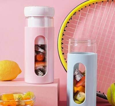 Portable Blender Electric Fruit Juicer Rechargeable Smoothie Mini Fruit/ Vegetable Juice Maker Handheld Kitchen Mixer