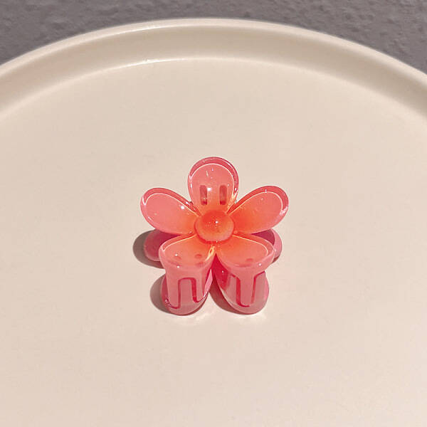 Flower Plastic Claw Hair Clips