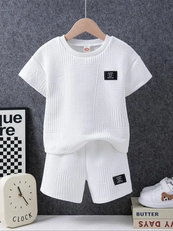 Two-Piece Set Toddler Boy's Letter Patched Tee & Shorts Set, Casual Short Sleeve T-shirt & Shorts, Summer Outfits Clothes f...