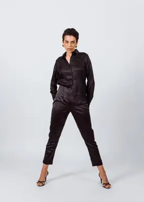 Women's Trousers Pleated Pants | Size: L | Color: black