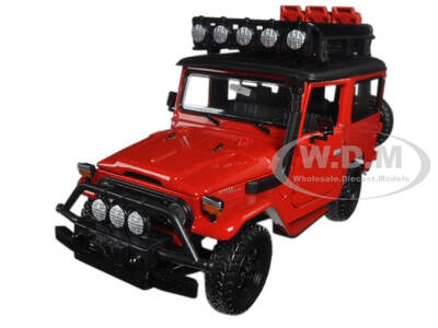 Toyota FJ40 Land Cruiser Red 4x4 Overlanders Series 1/24 Diecast Model Car by Motormax
