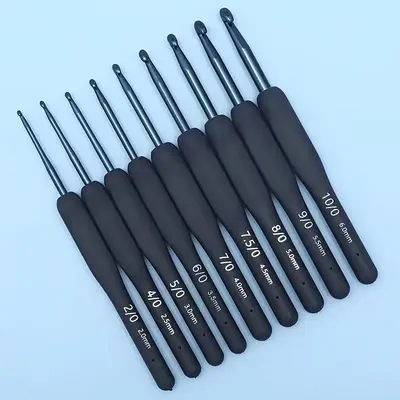 Crochet Hook Set, 9pcs Sturdy and Durable Crochet Tool Set with Soft Handle, Handmade DIYÂ Crafts Crochet Hooks for Home Use