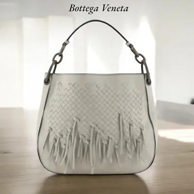 Pre-owned Bottega Veneta Leather Shoulder Bags Loop Shoulder Bag Fringe Intrecciato Nappa Medium