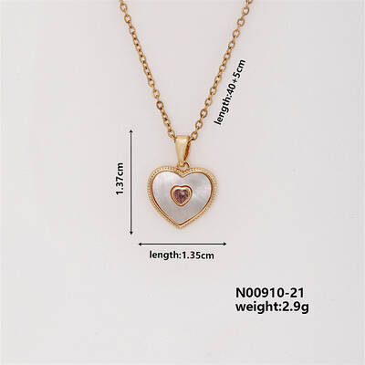Elegant Fashion Brass Rhinestone Luxury Heart Charm Necklaces for Women