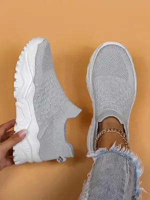 Women's Fashionable Plain Color Low Top Sneakers, Casual Comfortable Breathable Sports Running Shoes, All-match Round Toe Sli...