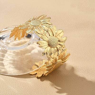 Ion Plating(IP) Flower 304 Stainless Steel Cuff Bangles for Women