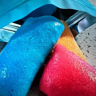 Freeze dried air bites