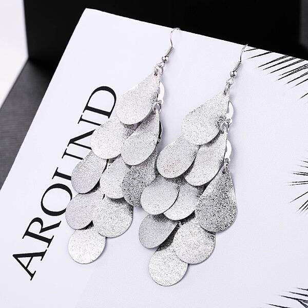 Fashionable Alloy Tassel Earrings