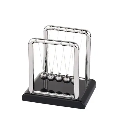 Newton's Cradle, 1 Count Creative Desktop Decoration, Ball Swinging Toy, School Teaching Aid, School Supplies, Gift for Stude...