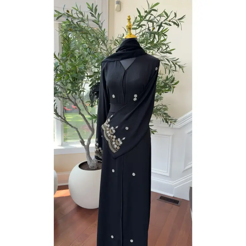 Black Sleeve Essence Abaya