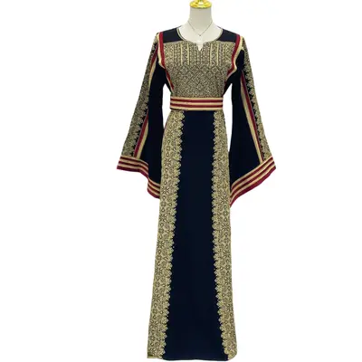 Embroidered Black Gold Thoub - Elegance & Tradition