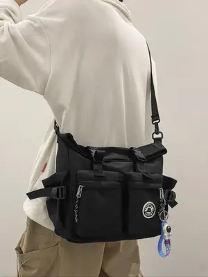 Men's Casual Letter Patched Design Messenger Bag with Astronaut Charm, Large Capacity Lightweight Nylon Crossbody Bag for Dai...