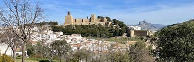 Romantic Antequera: The City of Ballad and Chronicle